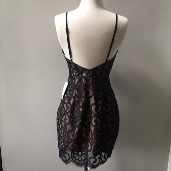 Tobi dress NWT - Picture 3 of 8